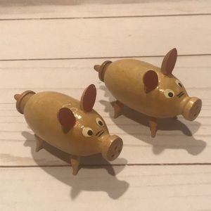 Vintage Pig Salt Shakers